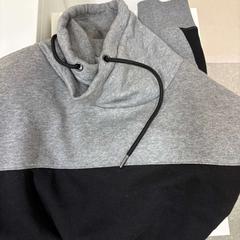 Polar mikina, segundo informou IKEA Praha – Černý Most usando iLost