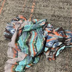 Shawl, as reported by Connexxion Amstelland-Meerlanden Schiphol Zuid using iLost