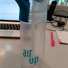 İLost kullanarak Padualaan 97 tarafından bildirildiği gibi Air-up drinkfles Blauw