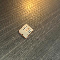 Karta sd, zgłoszono przez Hotel Apeldoorn przy użyciu iLost