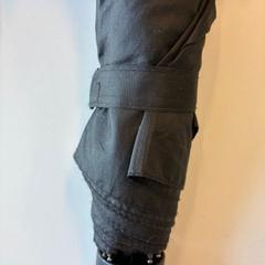 Guarda-chuva Zwart, como reportado por Regio Oost-Vlaanderen utilizando o iLost