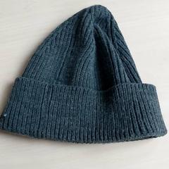 Oblečení - muts, jak nahlášeno Regio Antwerpen - Brussel pomocí iLost