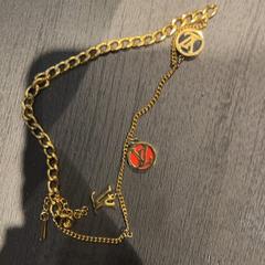 Pulseira, como reportado por Van der Valk Hotel Utrecht utilizando o iLost