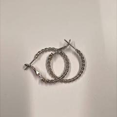 Earrings, as reported by IKEA Slependen using iLost