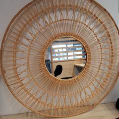 Specchio, come riportato da IKEA Montpellier utilizzando iLost