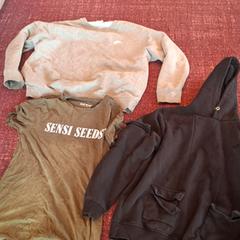 Felpa Grey, black and green t-shirt, come riportato da ibis Styles Rotterdam Ahoy utilizzando iLost