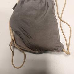 Bolsa de ginástica, como reportado por Regio West-Vlaanderen utilizando o iLost