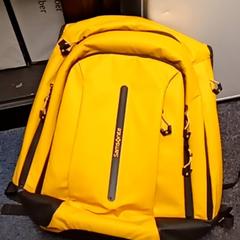 İLost kullanarak Mövenpick Hotel Amsterdam City Centre tarafından bildirildiği gibi Sırt çantası Black yellow Samsonite