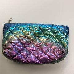 Bolsa - Toilettas / medicijnen, segundo informou Centraal magazijn usando iLost