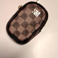 Peněženka, jak nahlášeno Gemeente Puurs-Sint-Amands pomocí iLost