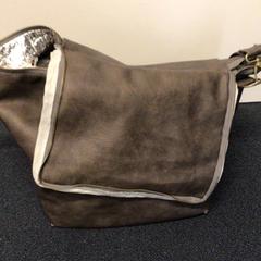 Bruine leren tas, rapporterat av Gemeente Arnhem med iLost