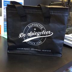 Hűvös táska De Spiegeleer Anderlecht, amint azt Universiteit Gent - Faculteitsbibliotheek LW az iLost segítségével jelentette.