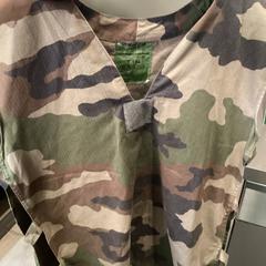 İLost kullanarak MEININGER Hotel Berlin "Mitte" Humboldthaus tarafından bildirildiği gibi Shirt