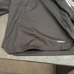 Kindertrui, som rapportert av Rotterdam The Hague Airport ved bruk av iLost