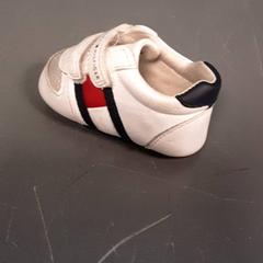 くつ がiLostで Diergaarde Blijdorp によって報告されました