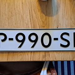 Kentekenplaat wit P-990-SF، كما تم الإبلاغ عنه عبر iLost