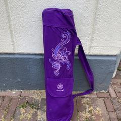 Yoga mat in purple bag がiLostに報告されました