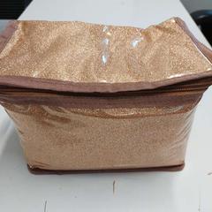 Borsa fresca goud glitter, come riportato da Avonturenpark Hellendoorn utilizzando iLost