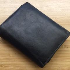 Brieftasche Mangroe, gemeldet von Gemeente Haarlem über iLost