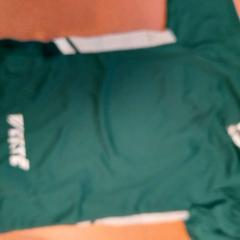 Fotbollströja vert, rapporterat av TCL med iLost