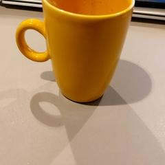 Kaffekopp Yellow, som rapportert av TU/e - Receptie Neuron ved bruk av iLost