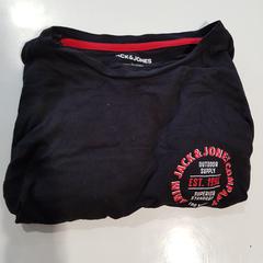 T shirt, ako bolo nahlásené Zwarte Cross (Gemeentehuis) pomocou iLost