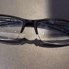 Lunettes, a été signalé par SnowWorld Landgraaf utilisant iLost