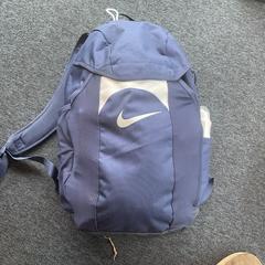 バックパック がiLostで Breng Arnhem によって報告されました