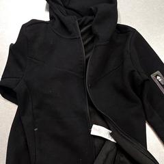 Kamizelka, zgłoszono przez IKEA Mons przy użyciu iLost