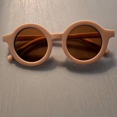 Slnečné okuliare, ako bolo nahlásené IKEA Hénin-Beaumont pomocou iLost