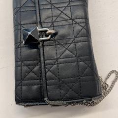 Wallet De Bruin, as reported by HTM using iLost