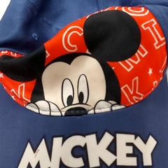 衣類 - Pet blauw がiLostで Centraal magazijn によって報告されました