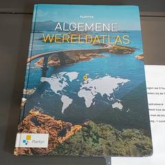 Material escolar - Boek, ha sido reportado por Regio Limburg - Leuven con iLost