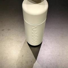Dopper thermosfles - wit, jak nahlášeno Universiteit Gent - Faculteitsbibliotheek LW pomocí iLost