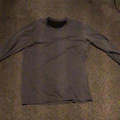 Camisola Grijs, como reportado por Van der Valk Hotel Zwolle utilizando o iLost