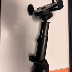 Telefono mugikorren euskarria, gisa salatu by Ramada by Wyndham Amsterdam Airport Schiphol iLost erabiliz