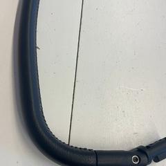 Babakocsi fogantyúja, amint azt GVB az iLost segítségével jelentette.