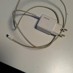 Adaptér Wit, jak nahlášeno Van der Valk Hotel Tiel pomocí iLost