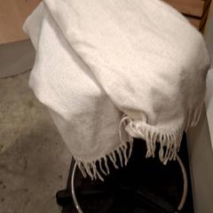 Bufanda echarp, segons ha informat IKEA Grenoble mitjançant iLost