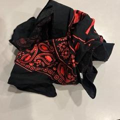 Scarf, as reported by Awakenings Eindhoven using iLost