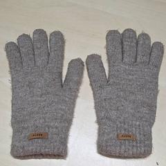 Eskularruak, gisa salatu by Arriva Oost-Brabant iLost erabiliz