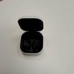 Caja de audífonos, ha sido reportado por ilévia con iLost