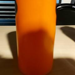 Borraccia - Oranje, come riportato da Centraal magazijn utilizzando iLost