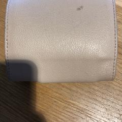 Carteira, como reportado por Designer Outlet Roermond utilizando o iLost