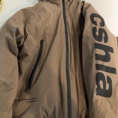 ジャケット がiLostで Pathé Tilburg Stappegoor によって報告されました