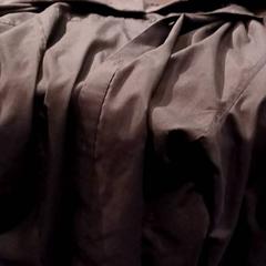 Blusa Zwart, segundo informou Van der Valk Hotel Vianen usando iLost