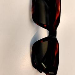 Sluneční brýle, jak nahlášeno Ziekenhuis Oost-Limburg pomocí iLost