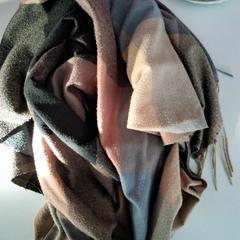 Scarf, rapporterat av Twisto med iLost