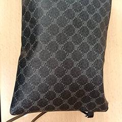 Håndveske Zwart met print, som rapportert av Qbuzz GD Groningen Peizerweg ved bruk av iLost