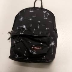 Backpack, as reported by Regio West-Vlaanderen using iLost